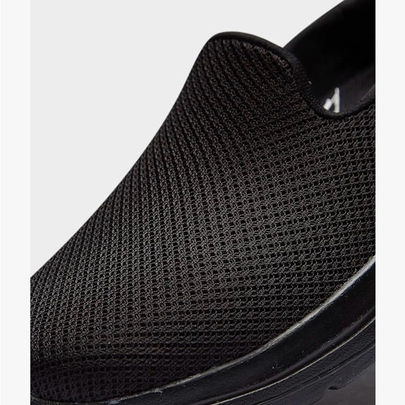 NWOT SKECHERS WOMENS AIR COOLED ARCH FIT BLACK SNEAKERS 8.5 - Picture 6 of 13